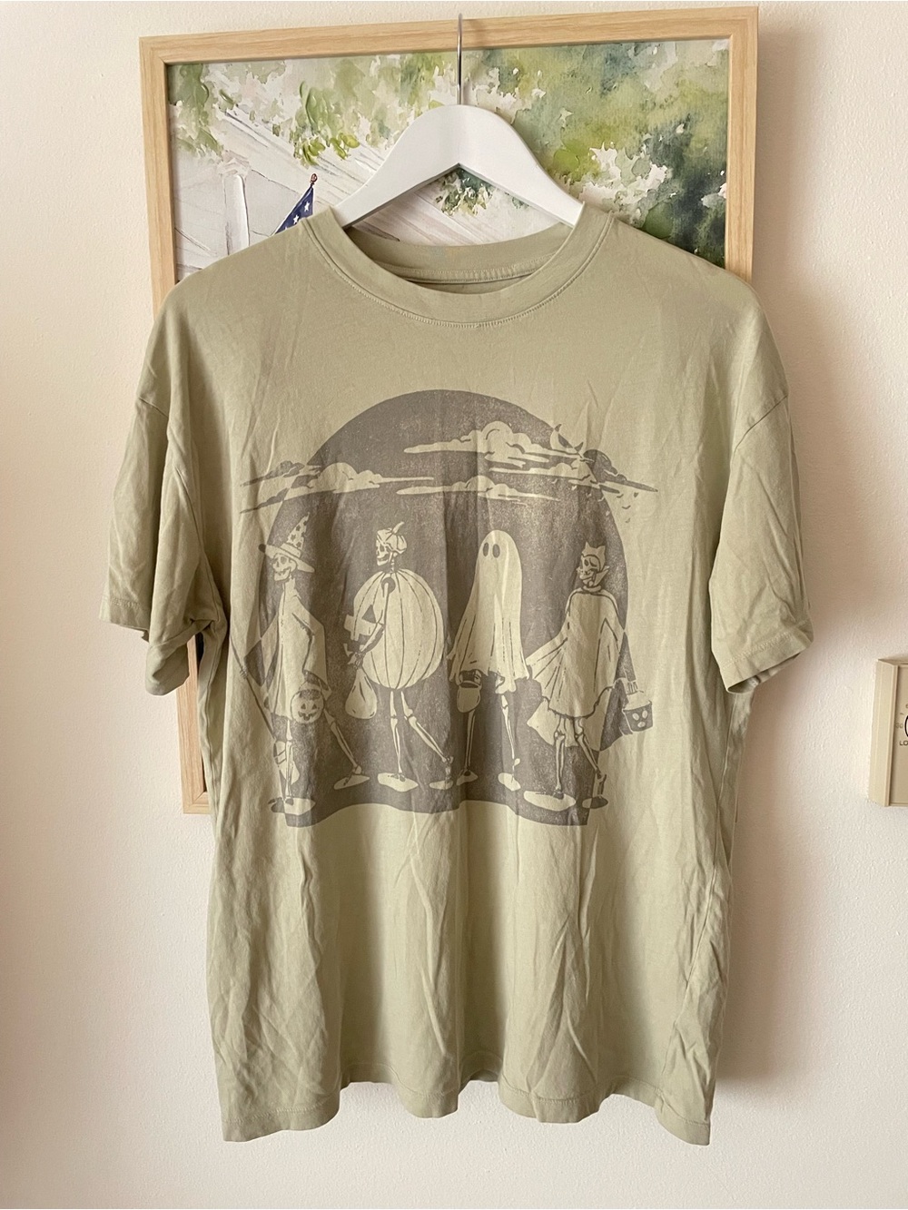 American Eagle Oversized Halloween Skeleton Trick or Treating Graphic Tee XS/S